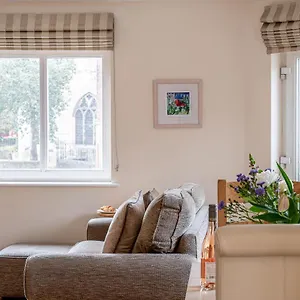 4 Crambeck Court York